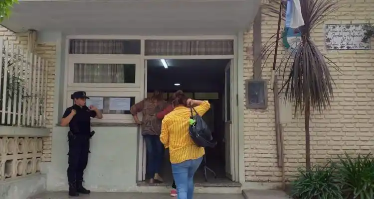 Tras exponer públicamente su situación, víctima de violencia de género consiguió lugar en un jardín cercano a su domicilio