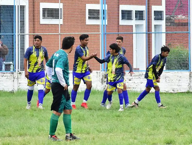 Sol de América y Defensores
del Rosario son nuevos escoltas