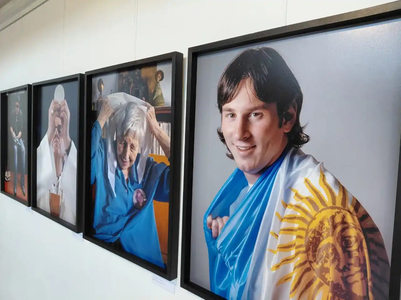 Museo Mulazzi: últimos días fotogalería "argentinos 1995-2025" de Maxi Vernazza