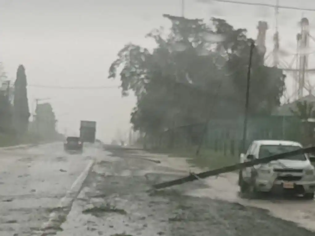 Tormentas en Entre Ríos: Caída de granizo, vientos fuertes y daños materiales