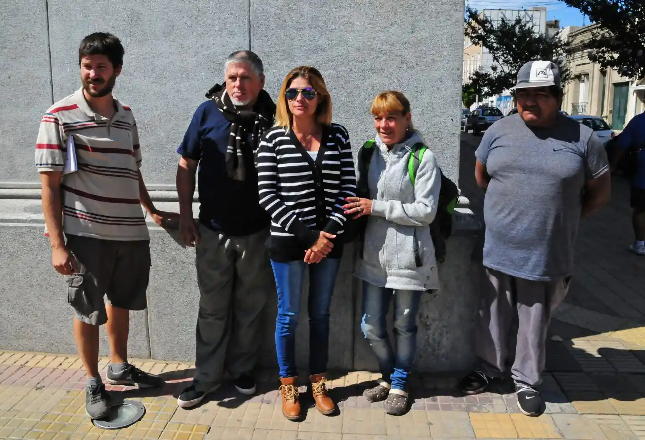 El titular de Obras Públicas recibió a los vecinos de La Movediza 2 por el reclamo de agua