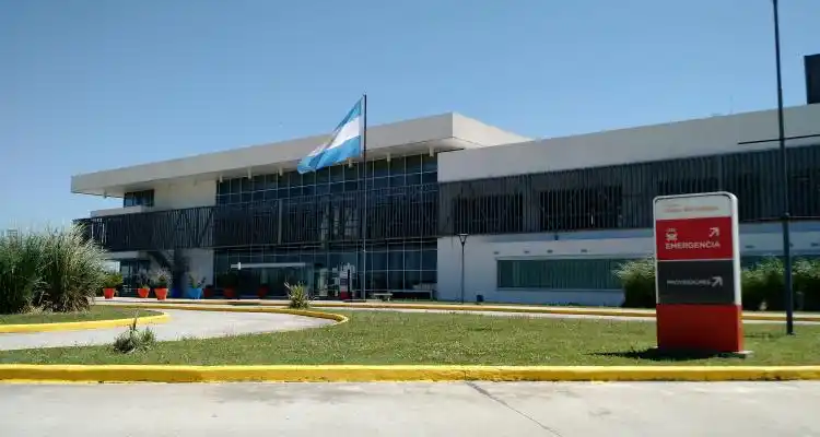 Aguardan respuesta del Ministerio de Salud por la prótesis que vale $ 100 mil menos según donde se la compre