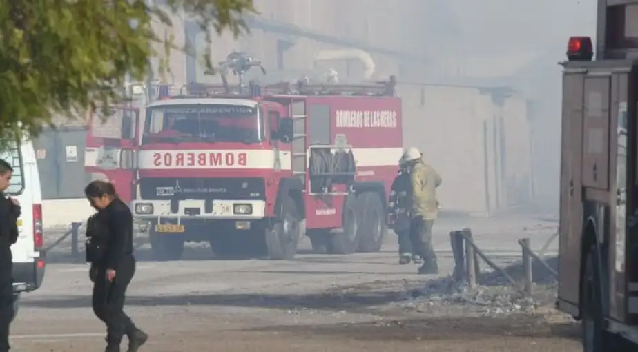 Grave incendio en una iglesia en Villa Serrana