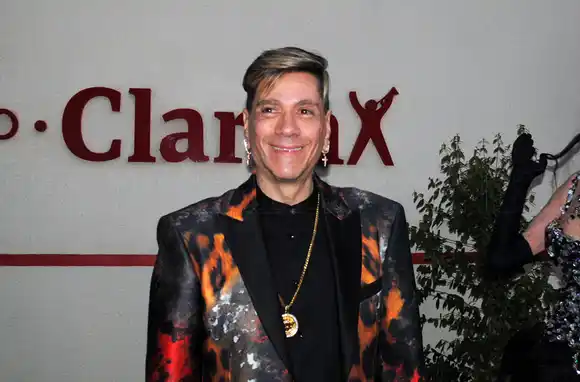 Roberto Piazza fue homenajeado por el Senado de la Nación en El Molino