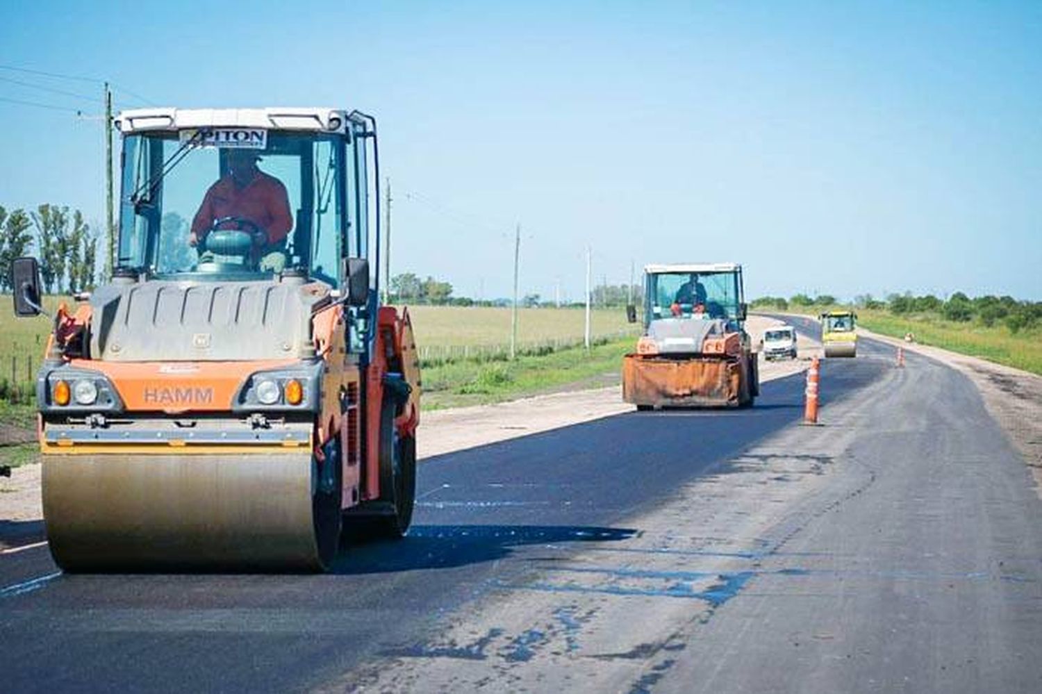 Más de 82 por ciento de  avance en la pavimentación de la Ruta 51