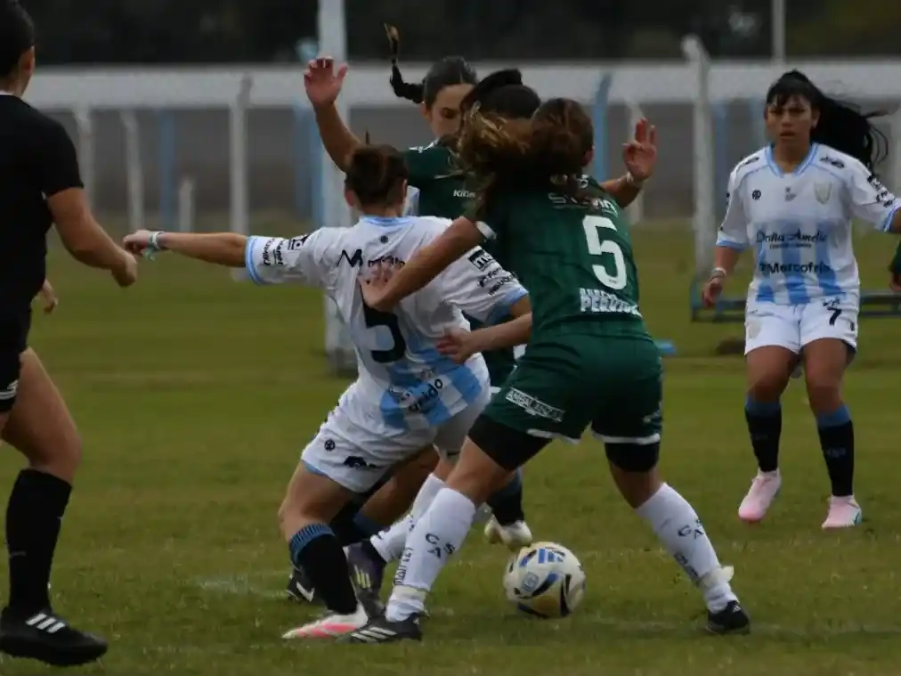 Las Cremosas perdieron en Rafaela 1 a 0 con Sarmiento de Junín. Foto:AR