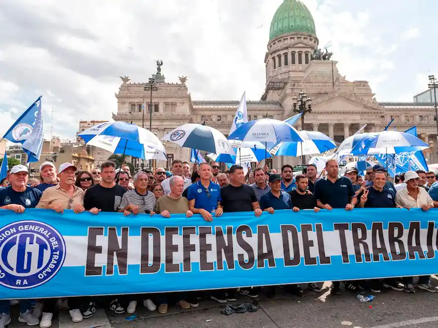 Otro fallo a favor del Gobierno por la reforma laboral: apartaron a la Justicia del Trabajo de la causa