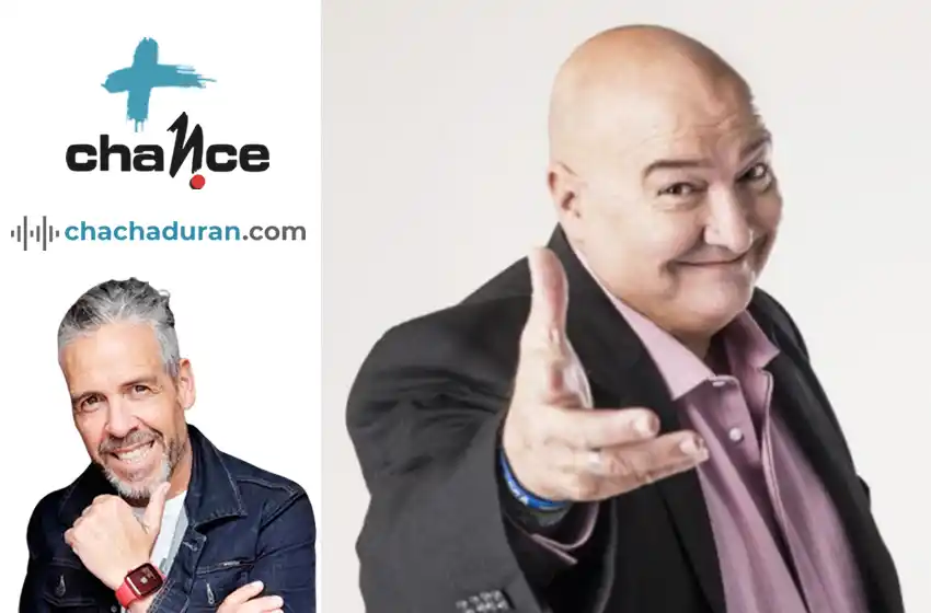 El actor y humorista Rául Biaggioni, más conocido por su personaje Larry de Clay vive una nueva vida junto a su familia, la radio solidaria y su gran pasión: el teatro.