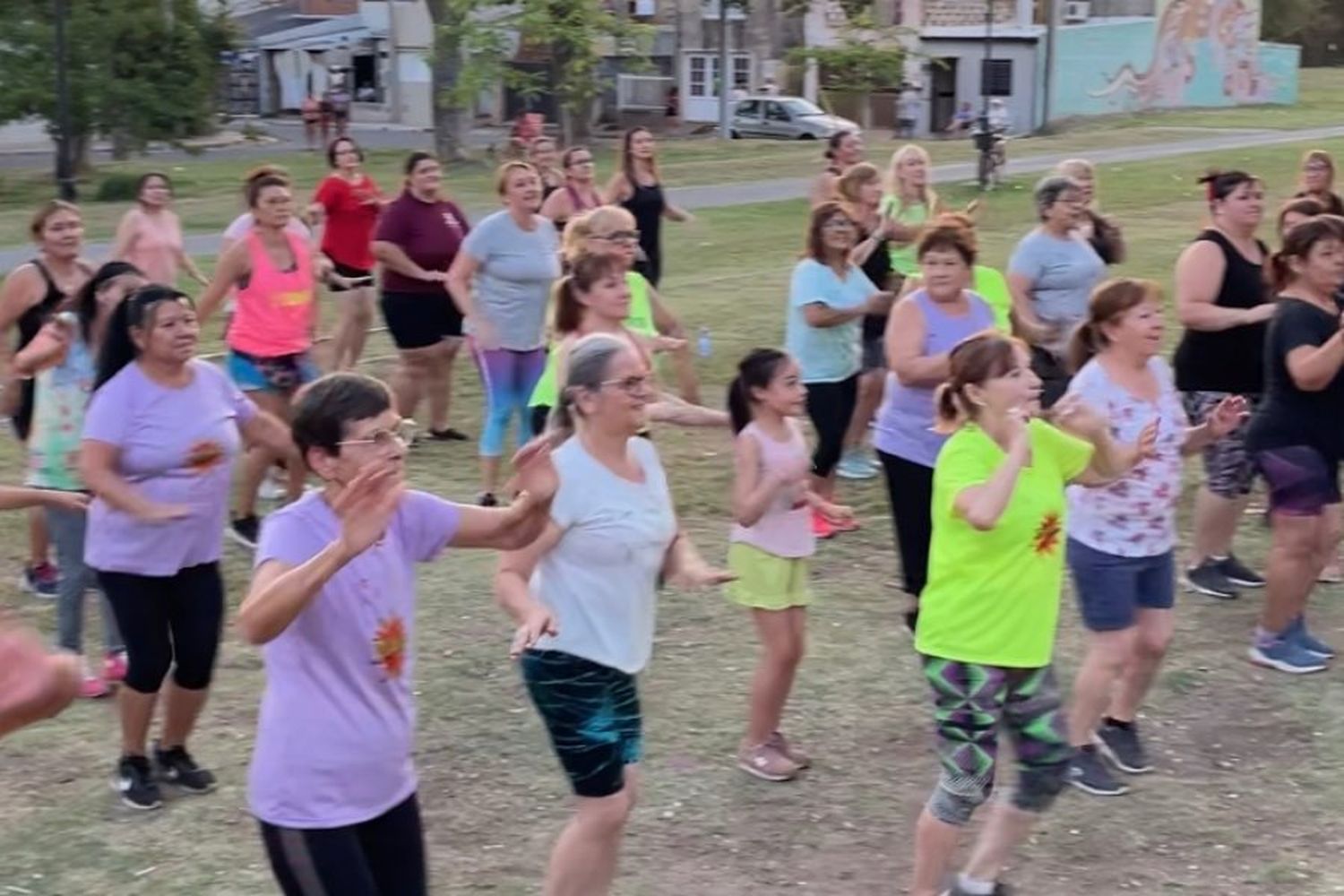 Zumba en barrio Fátima y Villa Rosas