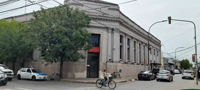 Bancarios acordaron nuevo aumento y el sueldo mínimo de enero será de $904 mil