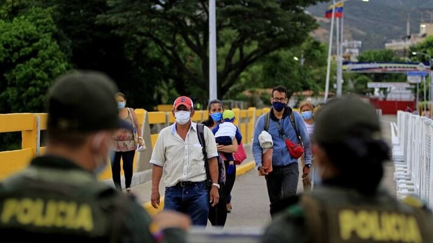 ¡UN GENTÍO VUELVE A LAS TROCHAS! Colombia no está emitiendo carnet fronterizo