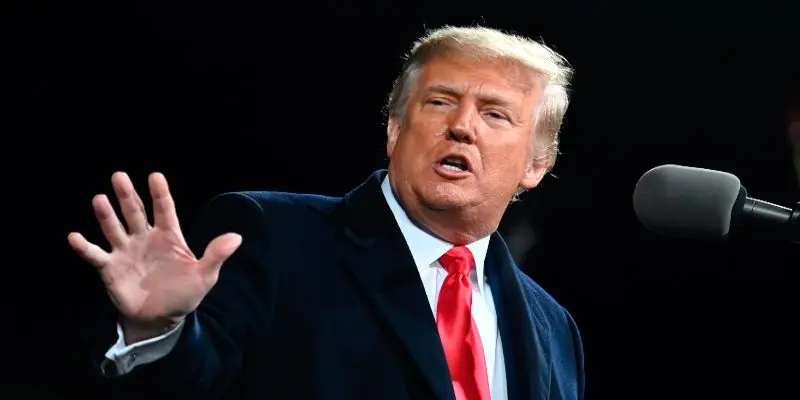 Trump pide a EE.UU. que «rece» por el éxito del gobierno de Biden