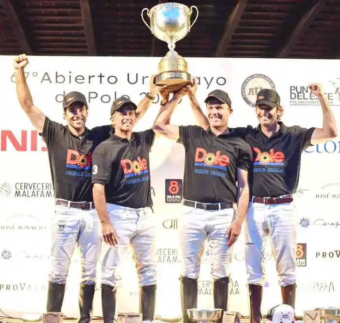 Dos concordienses campeones en el Abierto de Polo de Punta del Este