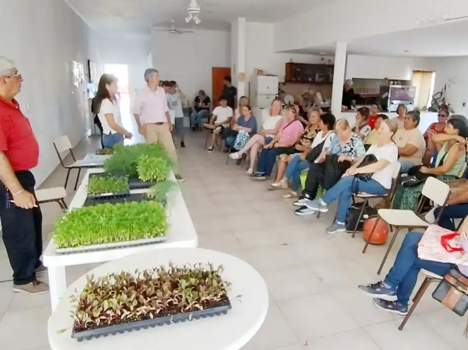 Nueva jornada del programa de huertas agroecológicas familiares