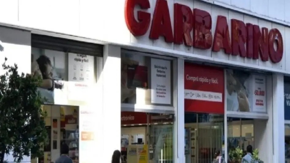 Garbarino "ya se encuentra abierto" por cuatro horas diarias a la espera de respuestas de la empresa 