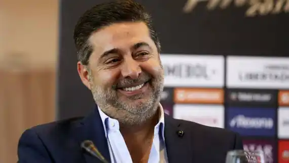 Angelici: "Vamos a dejar que  el hincha siga teniendo su ídolo"