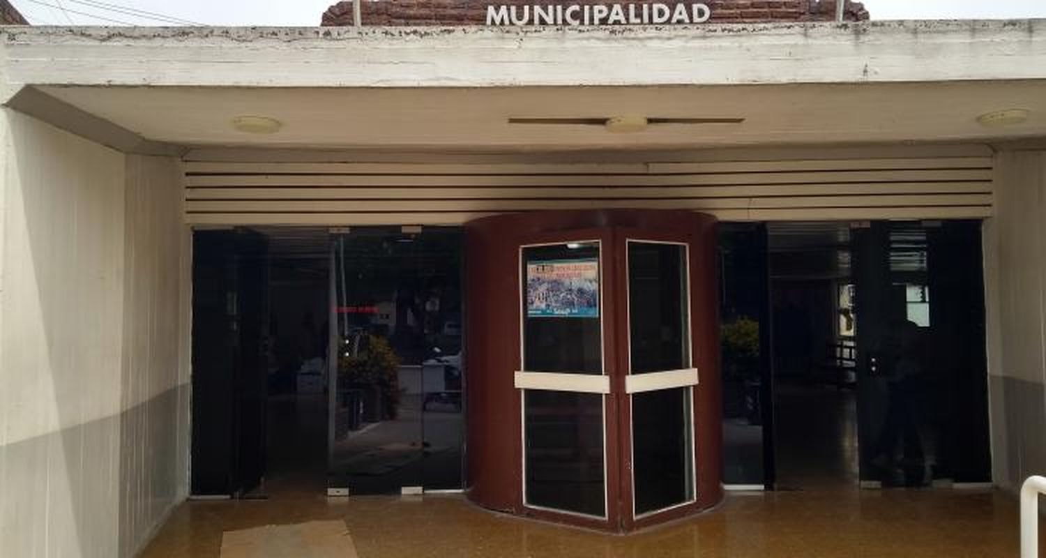 Asistieron en el Hospital a dos jóvenes que se pelearon con cuchillos en el barrio Hermano Indio