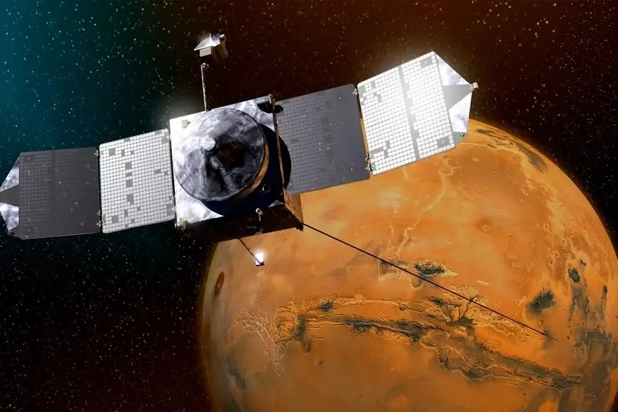 Trump pidió a la NASA acelerar el desarrollo de vuelos comerciales para llevar humanos a Marte - 3