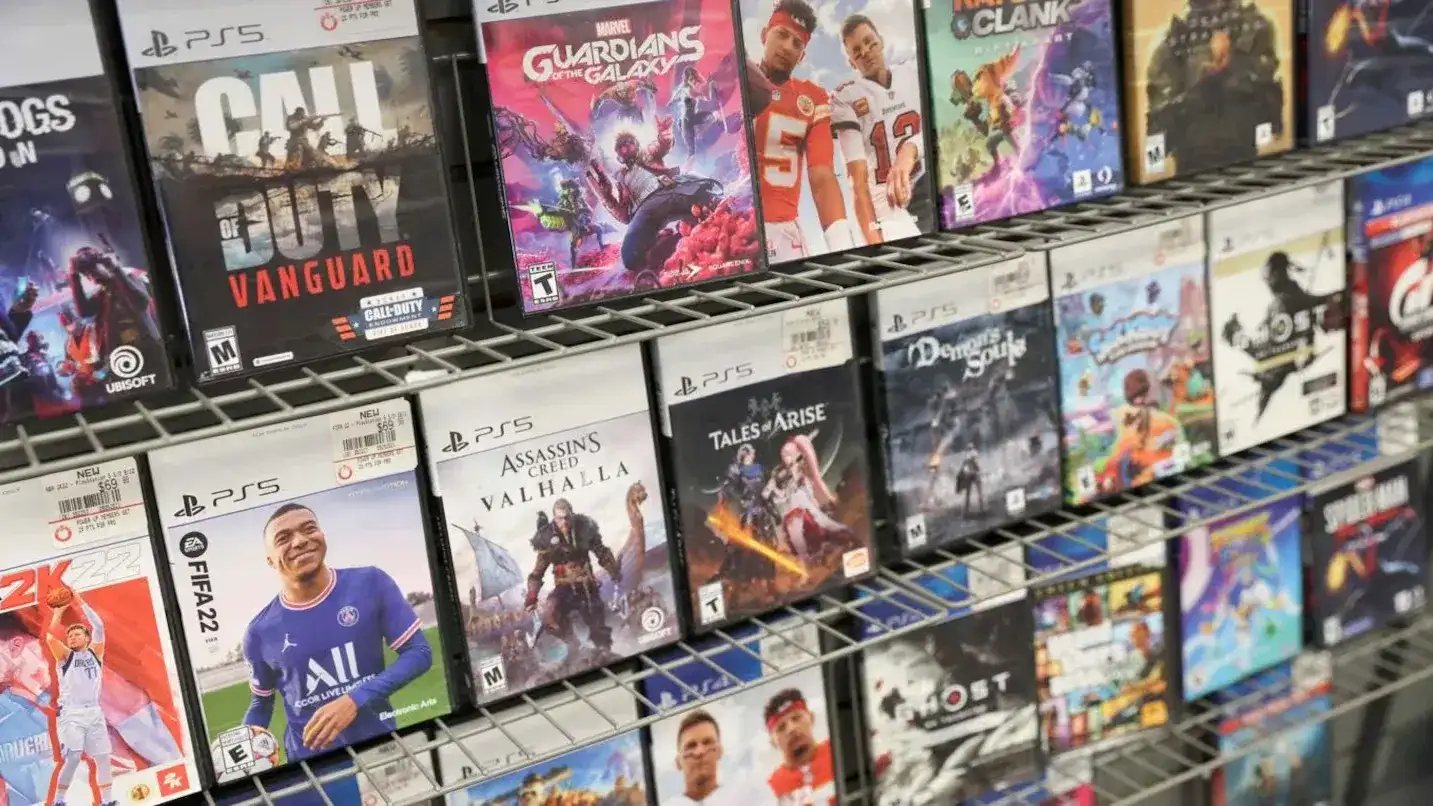 En el 2025, la distribución de juegos físicos representó apenas el 3% de los ingresos de la división PlayStation. (Foto: Reuters/Andrew Kelly)