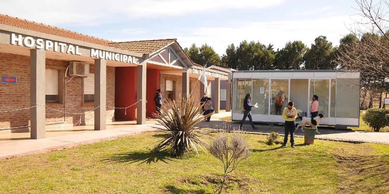 Monte Hermoso: Municipio reconoció a 100 agentes de salud con bono de 10 mil pesos