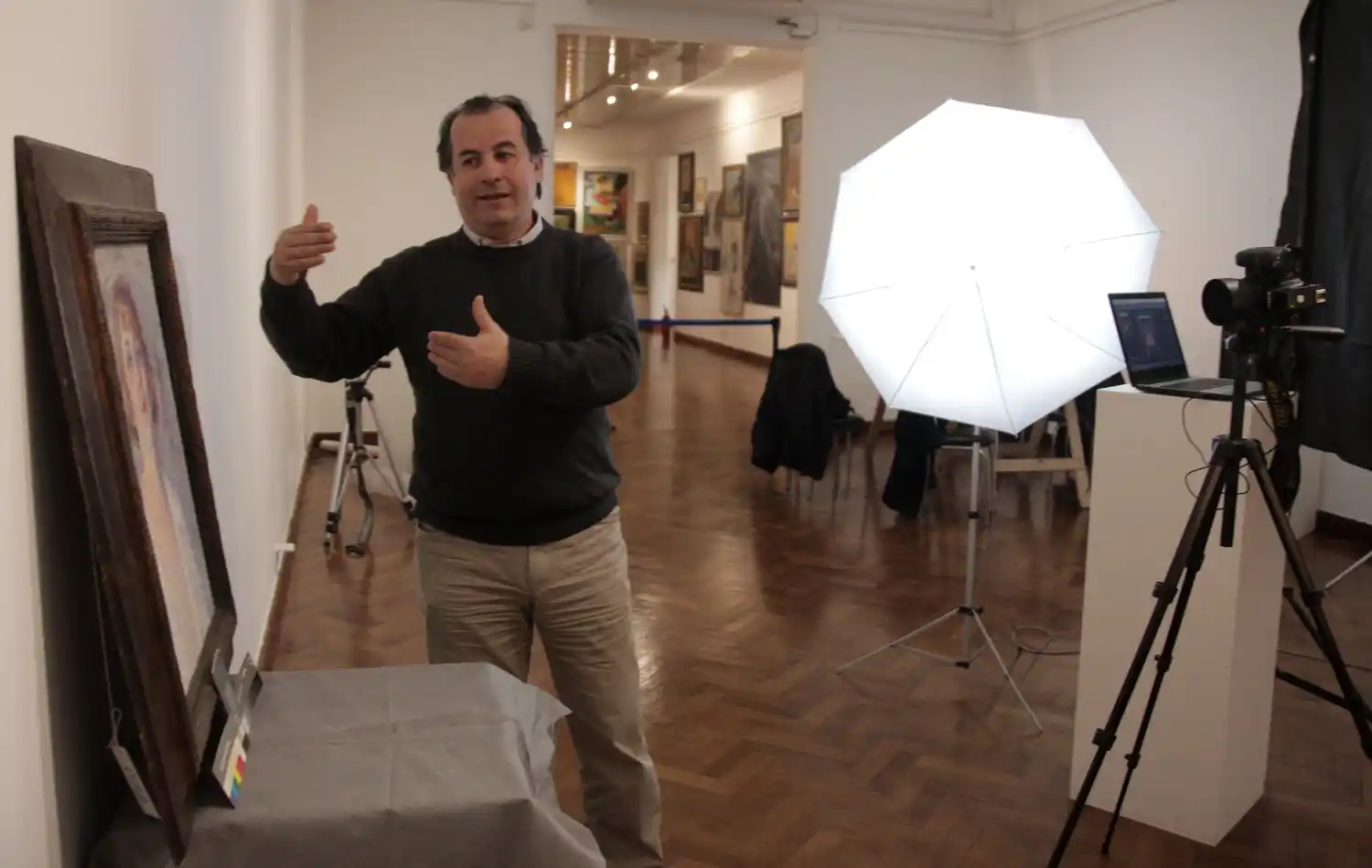 Recorrido colectivo junto al fotógrafo Enzo Mansilla en el Rosa Galisteo