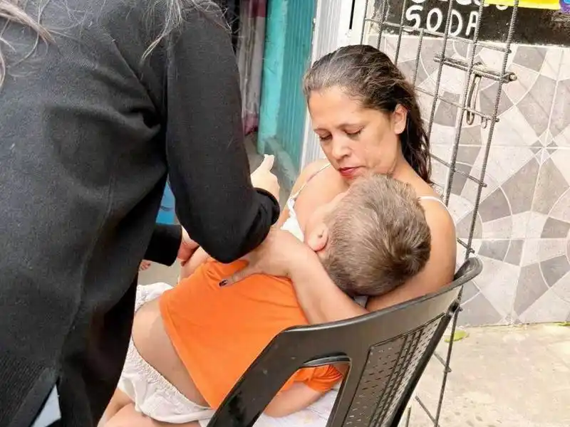 Completan esquemas de vacunación a
niños y adultos del barrio El Porvenir