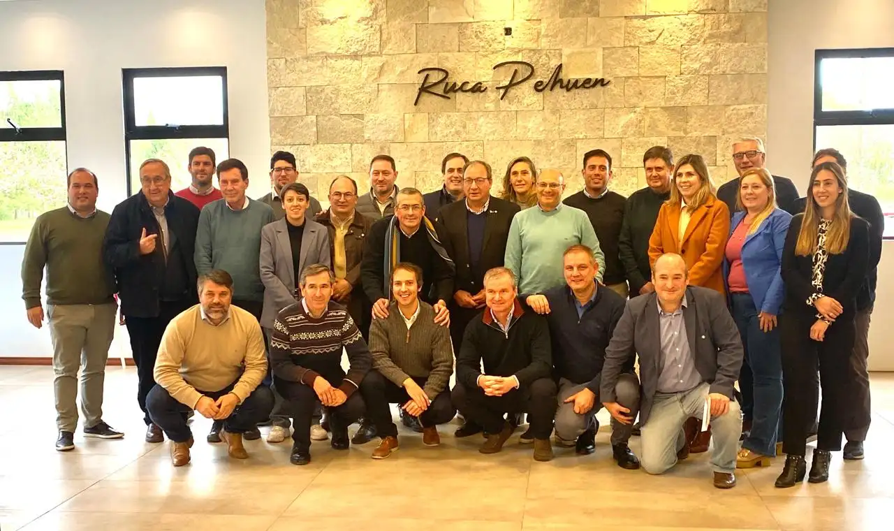 Con el objetivo de mejorar la prestación de los servicios, los intendentes radicales se reunieron en General Alvear.