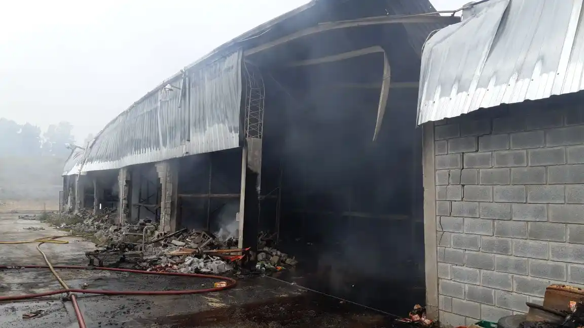 Empleados de la distribuidora incendiada pidieron por la continuidad laboral