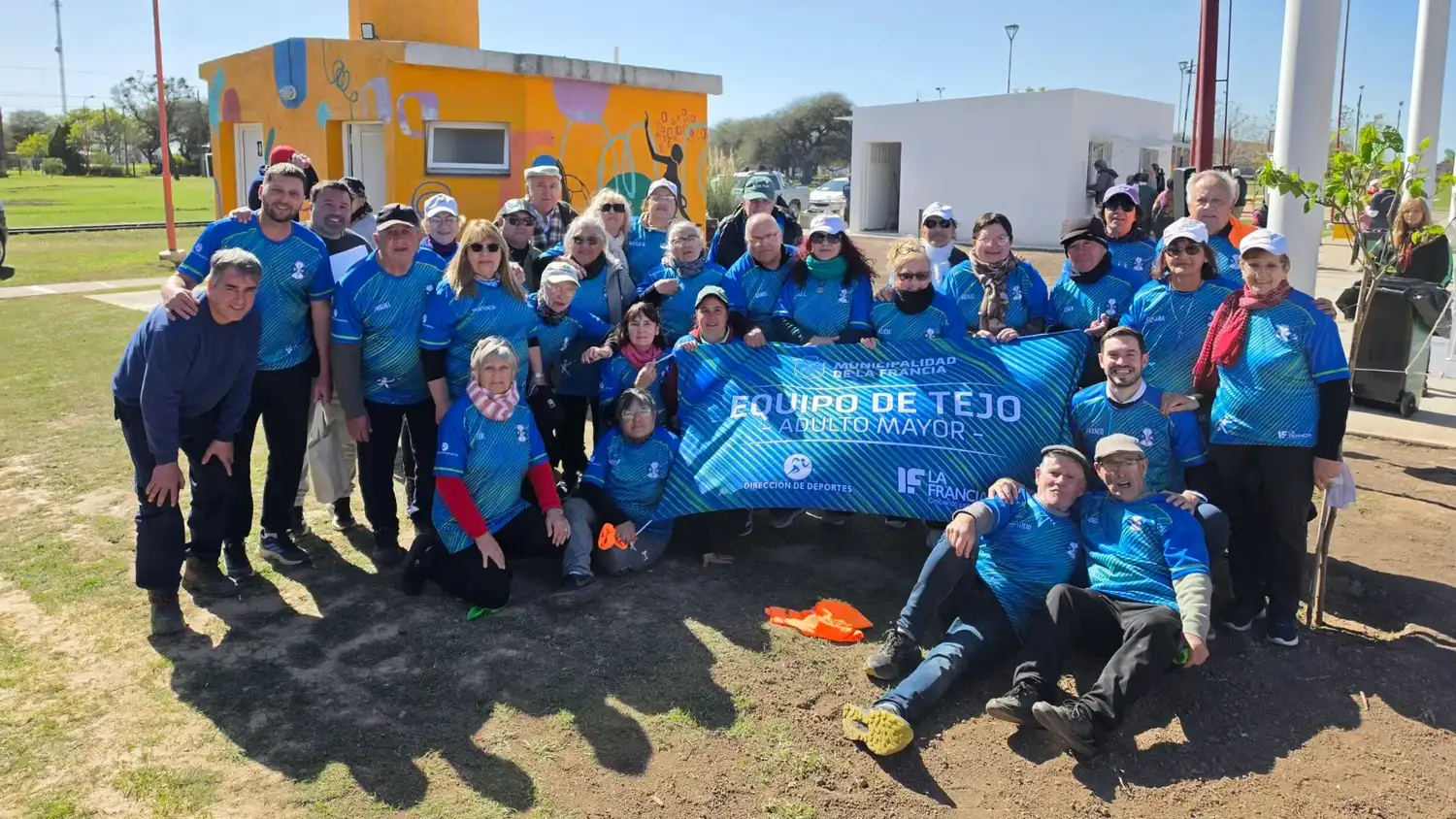 Mas de 100 adultos mayores se encontraron en La Francia para vivir una nueva edición de Cordobeses Juegan