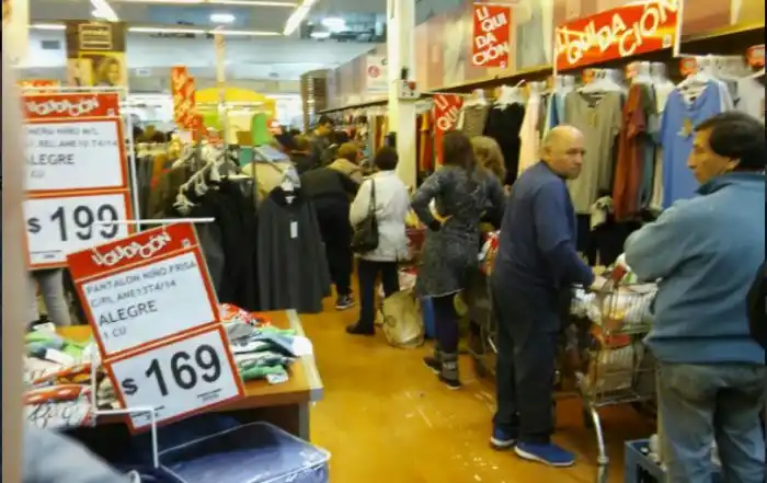 Los comercios más chicos también quieren participar de los descuentos del 50%