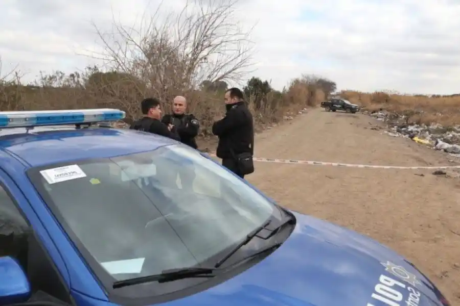 Encontraron el cuerpo de un joven maniatado y baleado