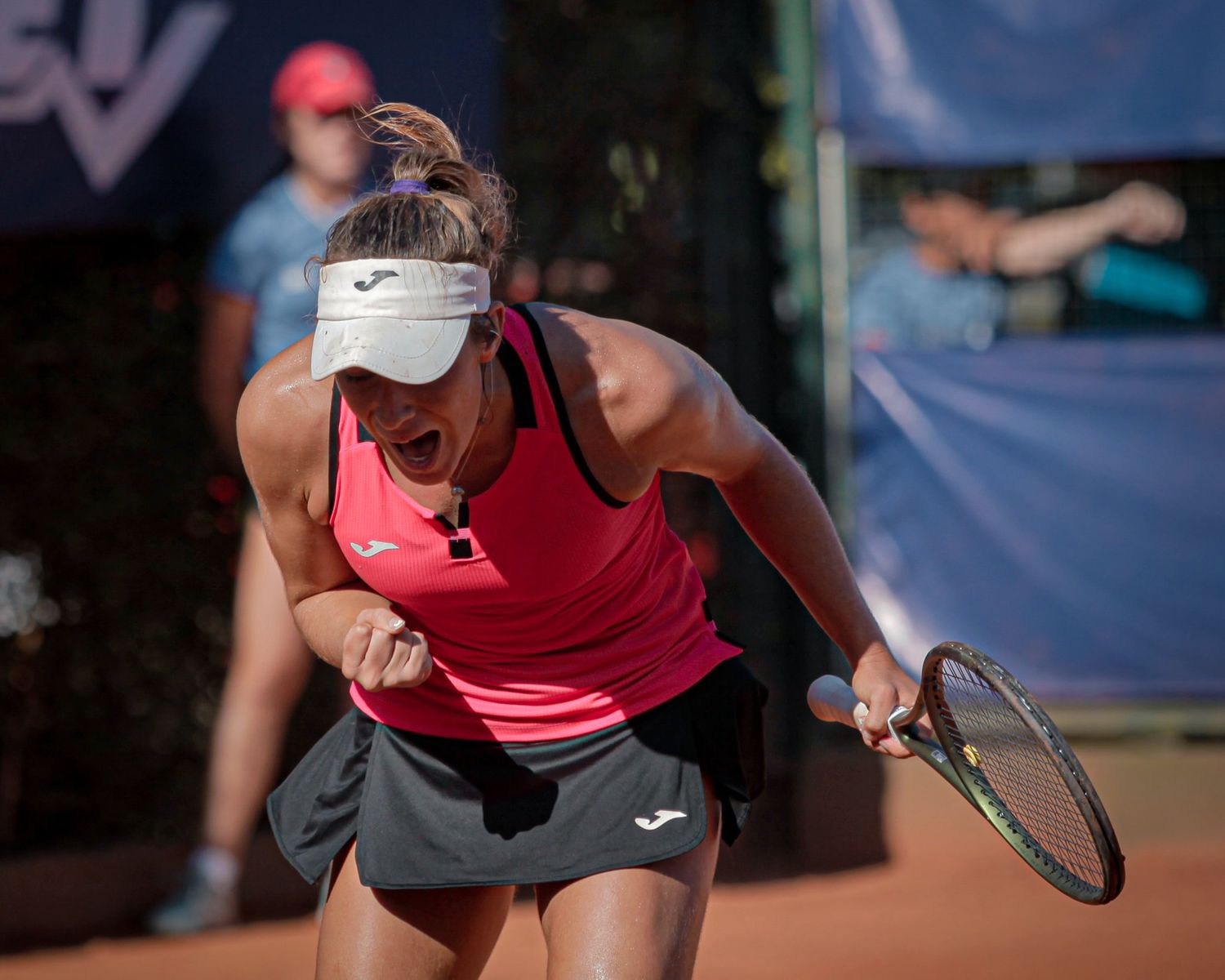 Comesaña sigue ganando y Solana Sierra hace lo propio