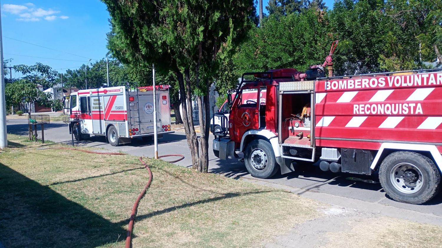 Tres dotaciones de Bomberos trabajaron en el incendio de una vivienda