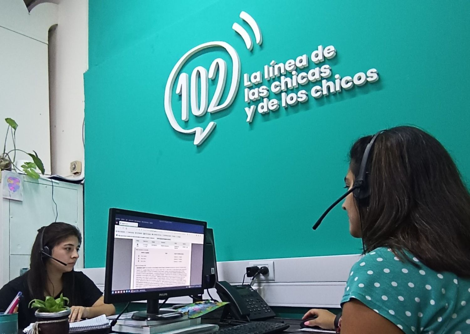 Línea 102: una herramienta que protege los derechos de niños, niñas y adolescentes