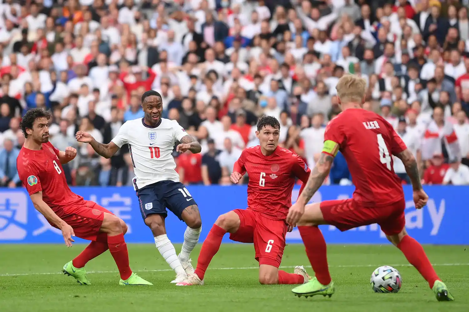 Koke y Sarabia, protagonistas de España.