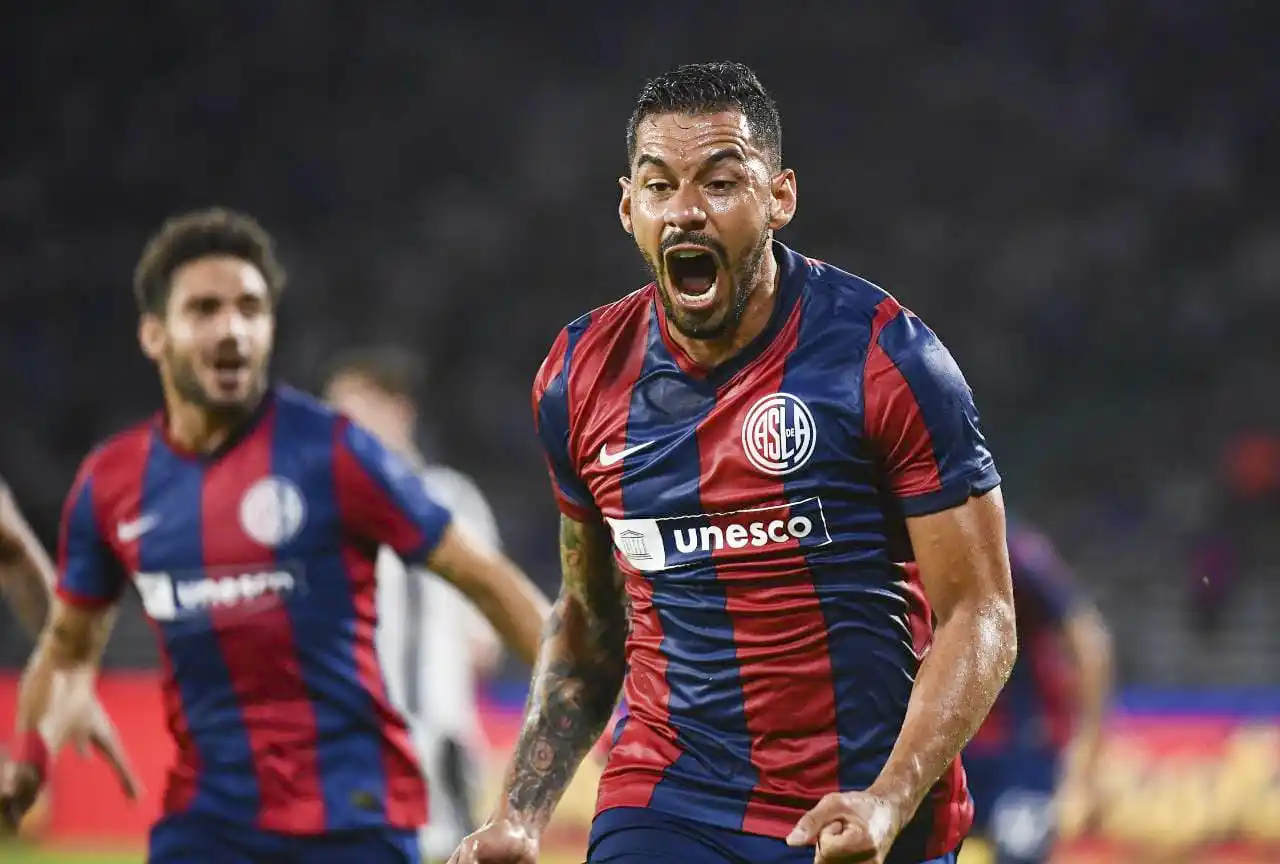 San Lorenzo encontró su primer triunfo en Córdoba