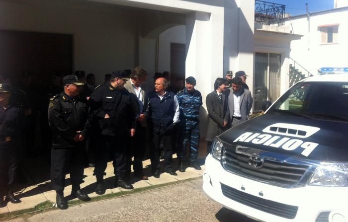 Bahía Blanca: Granados entregó móviles y envió un mensaje a Jefes Comunales