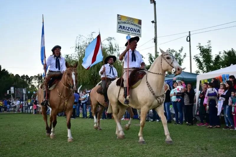 10ª Fiesta “Villa Adela es Tradición: Desfile, Música y Patio Criollo