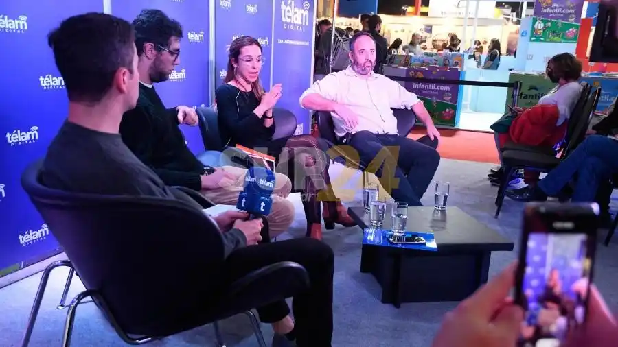 Debate a fondo sobre el periodismo digital en la Feria del Libro