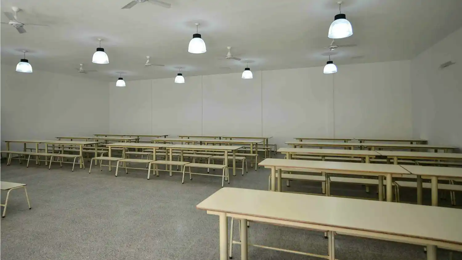 Licitan la construcción de 15 aulas en escuelas de la provincia