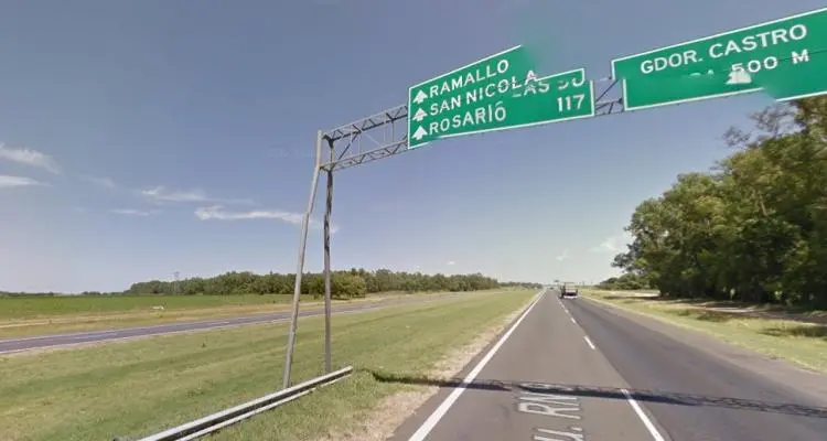 Encuentran camioneta abandonada a la vera de la ruta 9