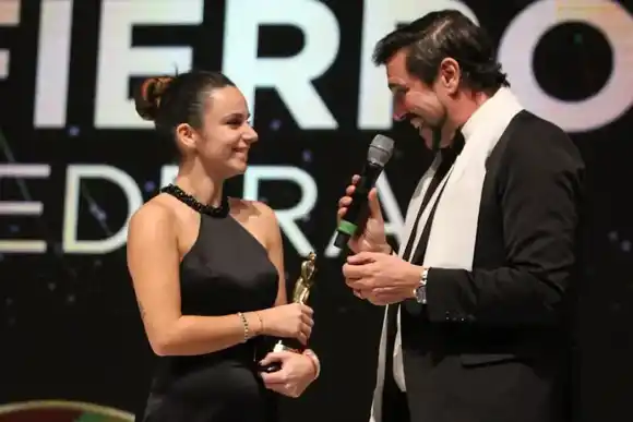 Matías Alé cumplió su sueño: Pudo decir ¡Gracias Aptra! y le pidió casamiento a su novia