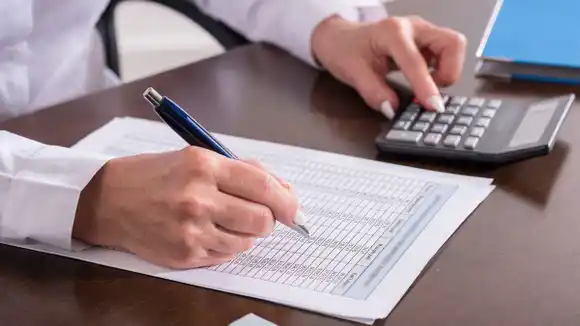 Piden equiparar en impuestos a trabajadores autónomos con los de relación de dependencia