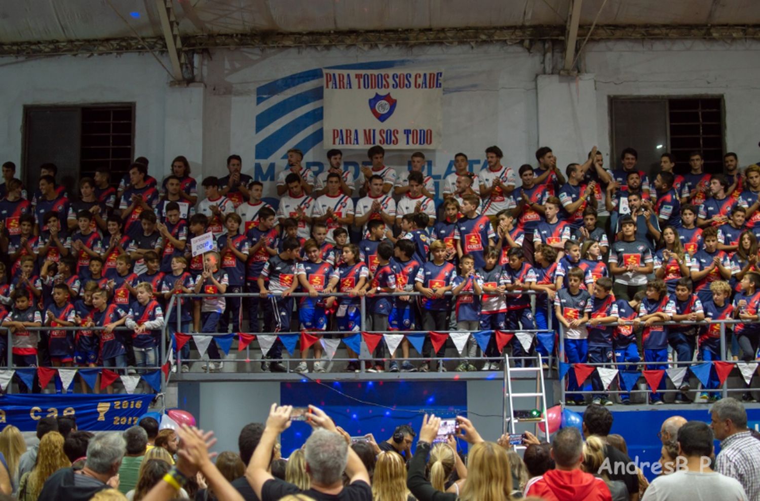 Cadetes celebró sus 80 años con nueva camiseta