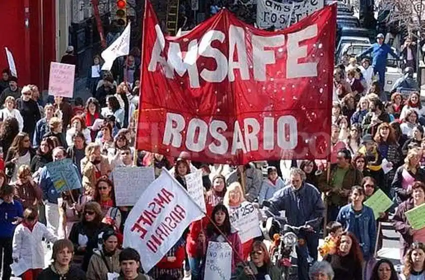 Amsafé Rosario convocó a una movilización con desobligación de alumnos