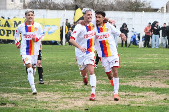Colegiales ganó y sale del mal momento con su segundo triunfo consecutivo