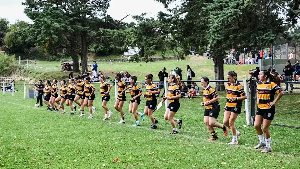 Uncasfemenino