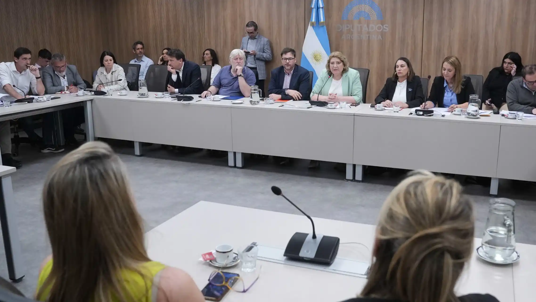 Lafourcade defendió la continuidad de la Zona Fría y dijo que “los derechos son para ser progresivos”