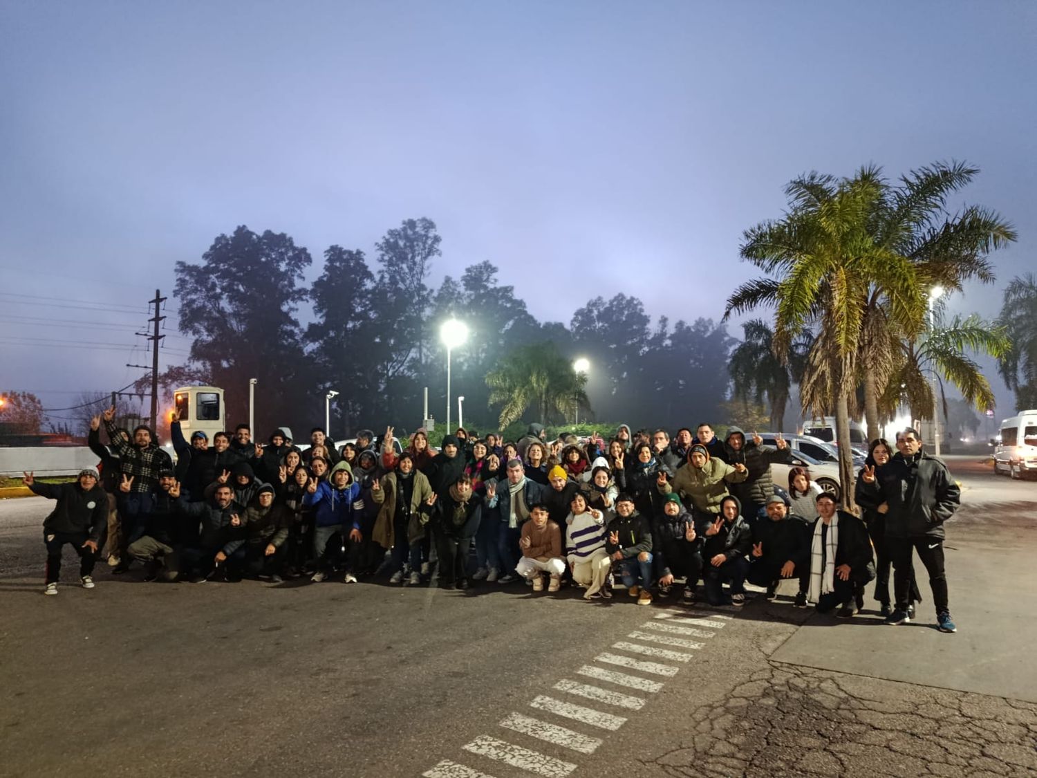 Cristina condenada: desde San Pedro salieron militantes y funcionarios para la marcha a Plaza de Mayo