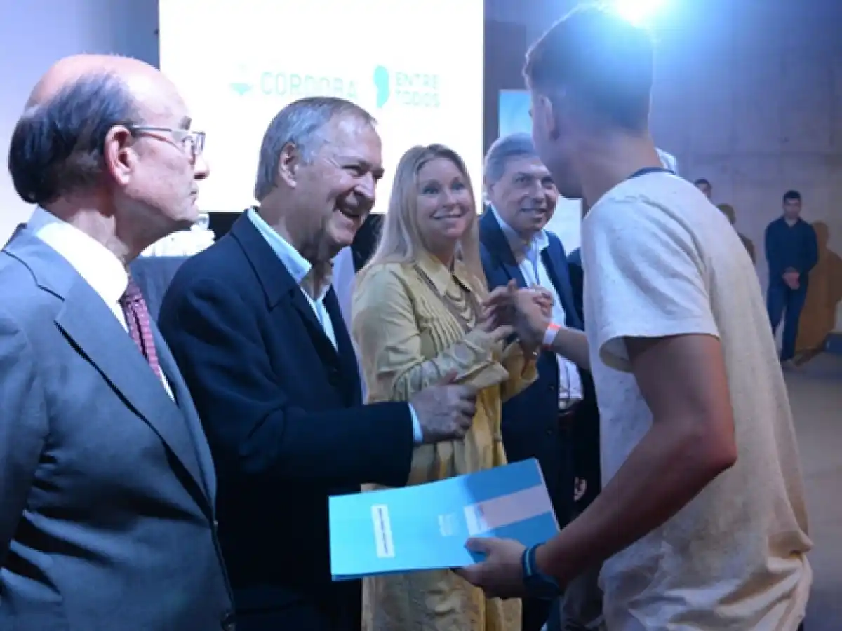 La Provincia destinará $50 millones a los “Jóvenes del Centenario”